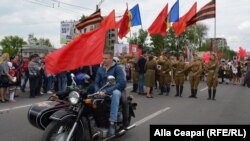 Coloana socialiștilor