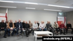Частка дастаўленых у Літву палітвязьняў на прэс-канфэрэнцыі ў Вільні, 12 верасьня 2025 году