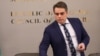 Асен Василев ще даде повече информация за разкритията си по-късно в сряда. 
