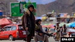 Patrullimi i talibanëve në Kabul, Afganistan, maj 2022.