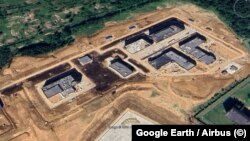 Сателитно изображение от Google Earth на обекта Sergiyev Posad-6 по време на разширението и обновяването му, предприети през последните две години
