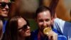 Artem Dolgopyat és barátnője 2021. augusztus 3-án, miután visszatértek Izraelbe a tokiói olimpiáról