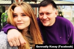 Hennadiy Kasai dhe vajza e tij, Polina.