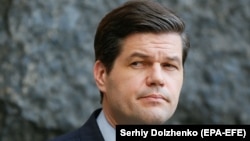 Вес Мичел