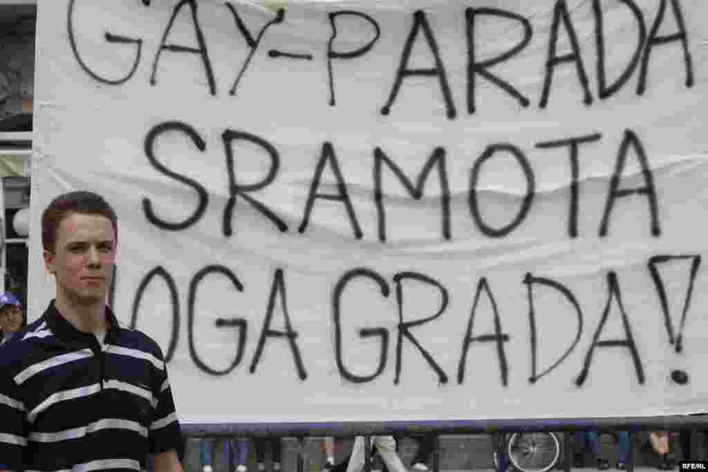 Загреб - Противници на геј парада 19.06.2010.