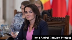 Novák Katalin Facebook-oldalán, egy poszt alatt szólalt meg a bicskei pedofilügy egyik áldozata