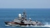 Проросійські активісти зустрічають російські кораблі.