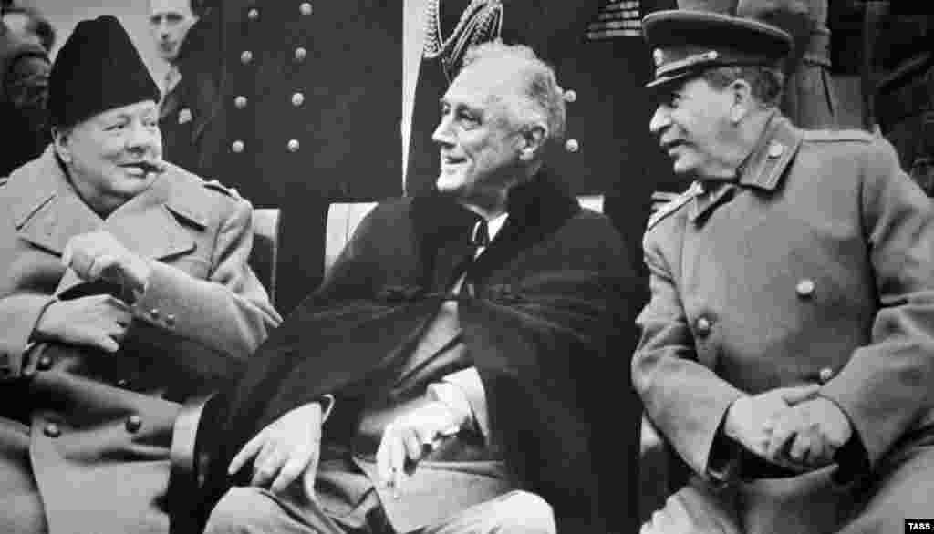 Udhëheqësi sovjetik, Josef Stalin, kishte kaluar pushimet verore në Pallatin Massandra të Jaltës, ku priti &nbsp;kryeministrin britanik Winston Churchill dhe presidentin amerikan, Franklin Roosevelt, për Konferencën e Jaltës, në vitin 1945.