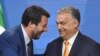 Matteo Salvini (stânga) și Viktor Orban (dreapta) se numără printre liderii inițiativei care vrea să se impună în UE. Imagine generică din Budapesta, mai 2019.