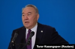 În urma băii de sânge din 2022 în Kazahstan, fostul președinte Nursultan Nazarbaev și rudele sale au fost scoși din joc.