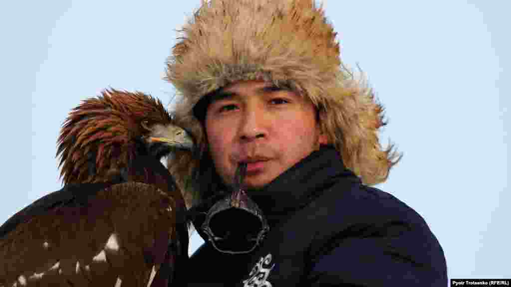 Some 18 eagle hunters traveled from across Kazakhstan to take part in the competition in Oral, in the country's northwest.