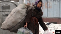 Со 2000 денари социјална помош не се преживува