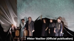 Romania, Livada cu vișini, de Anton Cehov, regia Lev Dodin, Festivalul Național de Teatru, București 2016