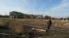 Український військовослужбовець у Пісках