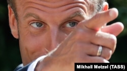 Emanuel Makron