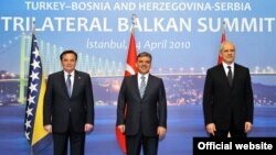 Susret Gula, Silajdžića i Tadića u Istanbulu