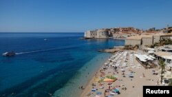 Plaža Banje u Dubrovniku, 28. srpnja 2020.