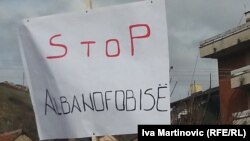 Nga protestat që ka shkaktuar largimi i lapidarit në Preshevë...