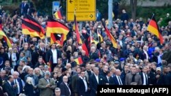 Германия. Акция против мигрантов, организованная правым популистским движением "За Хемниц". 01.09.2018. Хемниц