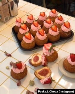 Prăjituri choux