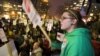 Те, кто еще недавно протестовал против политики губернатора Скотта Уокера, проголосовали за него на выборах