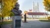 Помнік Вацлаву Ластоўскаму у горадзе Глыбокае