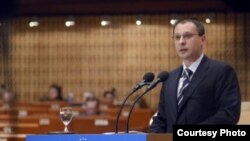 Премиерът Сергей Станишев говори пред Съвета на Европа на 25 януари 2006 г.