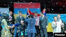 Հայաստանի հավաքականի պարգեւատրման արարողությունը Ստամբուլում: 9-ը սեպտեմբերի, 2012թ.
