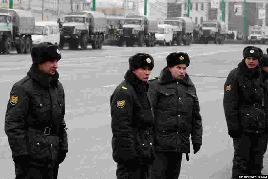 Russia -- A rally in Bolotnaya square to protest against violations at the parliamentary elections in Moscow, 10Dec2011