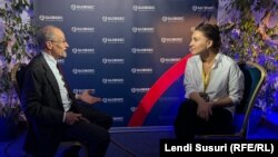 Ish-ndihmësi i Sekretarit amerikan të Shtetit, Daniel Fried, gjatë intervistës me gazetaren e REL-it Krenare Cubolli, realizuar në margjina të forumit të sigurisë, Globsec, të mbajtur në Pragë.