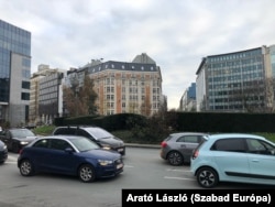 Ebben az épületben vásárolt meg egy teljes emeletet a Fidesz alapítványa 2020 szeptemberében.