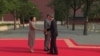 Adrian Năstase și Viorica Dăncilă au apărut, spre surpriza multora, la parada militară de la Beijing. 