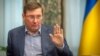 Луценко вручив підозри депутатам Розенблату і Полякову