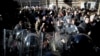 Protesta e së enjtes: Përplasje në oborrin e Rektoratit