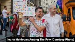 Curtea Europeană a Drepturilor Omului a pronunțat, marți, o hotărâre prin care România trebuie să recunoască căsătoriile între persoane de același sex.