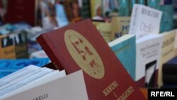 Stendë librash...