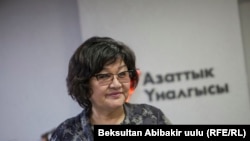 Жылдызкан Жолдошова.