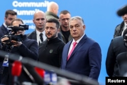 Володимир Зеленський та Віктор Орбан на саміті європейської політичної спільноти. Будапешт, 7 листопада 2024 року