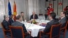 Ниско ниво на политичка дебата 