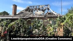 За уточненою інформацією, через учорашній удар КАБами по Межівській громаді в Синельниківському районі постраждав 55-річний чоловік