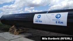 Cev kraka Turskog toka kroz Srbiju. Deonicu je gradilo mešovito rusko-srpsko preduzeće Gastrans, u kom ruski Gasprom ima većinski udeo od 51 odsto. Prostire se dužinom od 402 kilometra od granice Srbije sa Bugarskom do granice Srbije sa Mađarskom.