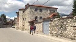 Kullat, shënjestra të luftës që mbijetuan