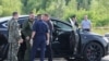 Ruski istražitelji vrše analizu automobila bivšeg ruskog ministra saobraćaja Romana Starovoita. Istražitelji su naveli da je njegovo tijelo pronađeno s prostrelnom ranom.
