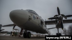 Причину падіння літака і кількість екіпажу на його борту наразі з’ясовують (фото ілюстративне)