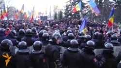 Proteste la Chișinău împotriva votării Guvernului