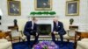 Presidenti amerikan, Joe Biden dhe kryeministri i Izraelit, Naftali Bennett. 