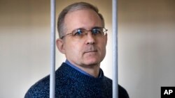 Paul Whelan, bivši američki marinac koji je uhapšen zbog navodnog špijuniranja, dok čeka saslušanje u sudnici u Moskvi, avgust 2019. godine