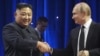 Lideri i Koresë së Veriut Kim Jong Un (majtas) dhe presidenti i Rusisë Vladimir Putin. Vladivostok, Rusi, 25 prill 2019.