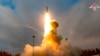 Interkontinentalna balistička raketa Yars probno je ispaljena sa lansirne rampe Plesetsk u sjeverozapadnoj Rusiji na videu koji je objavilo Ministarstvo odbrane.