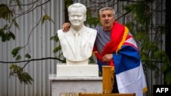 Jugoslavija po meri srpskih interesa: Grob Slobodana Miloševića u Požarevcu